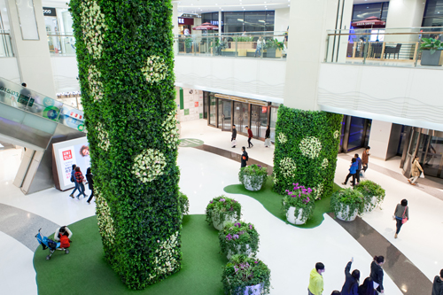 绿色植物景观入住商场